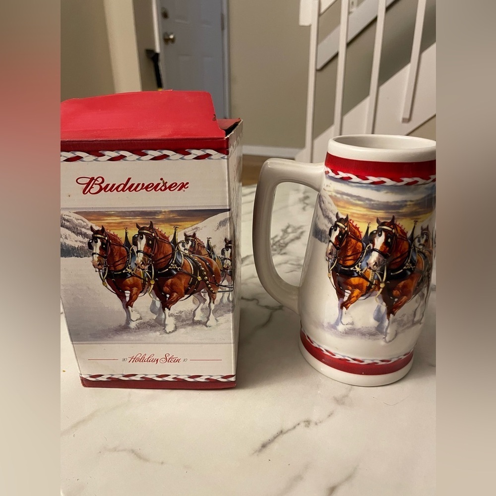 Budweiser Holiday Steins - Colección Holiday Stein Series (año 2010)